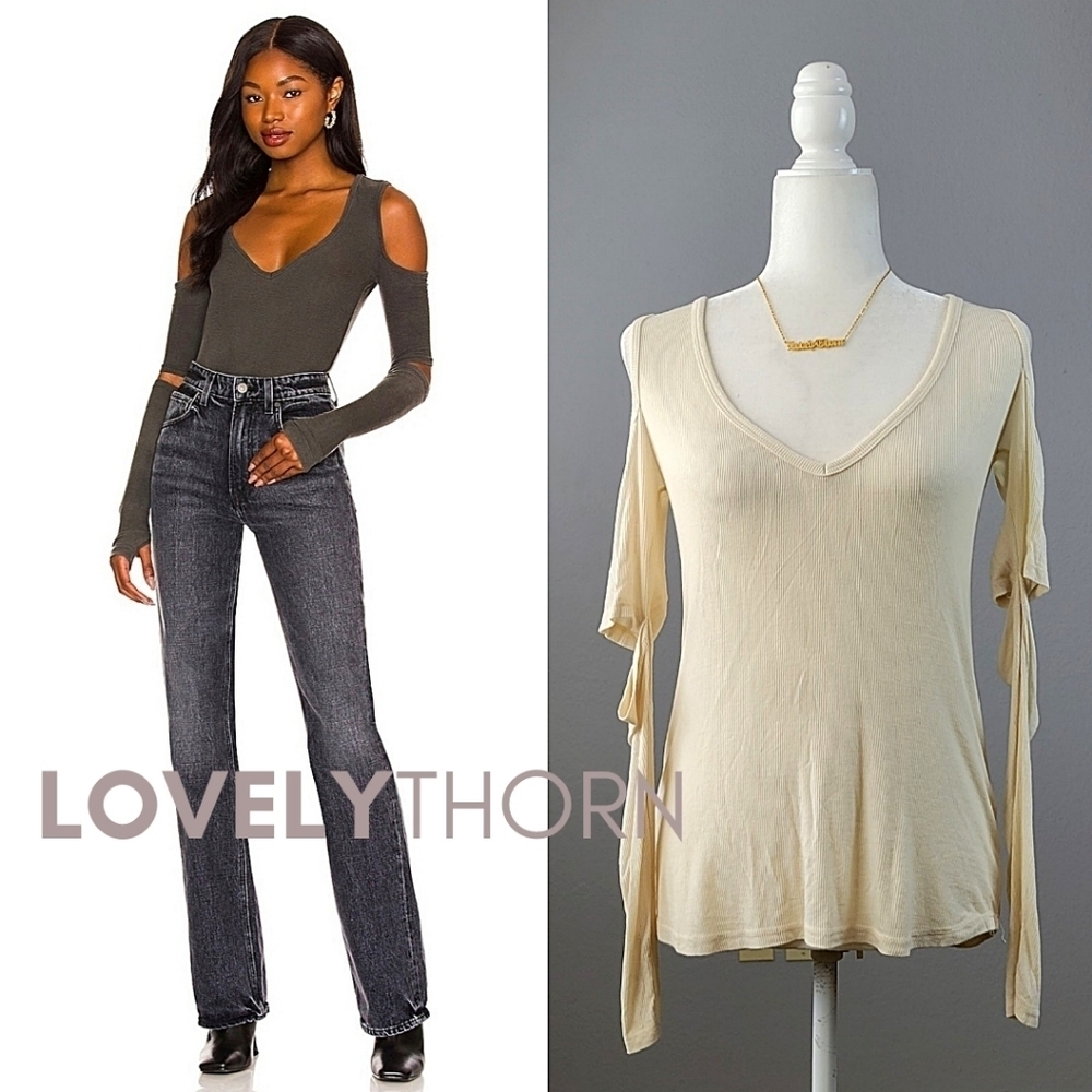 MICHAEL LAUREN // castiel ivory cold shoulder v neck elbow slit soft ribbed top
